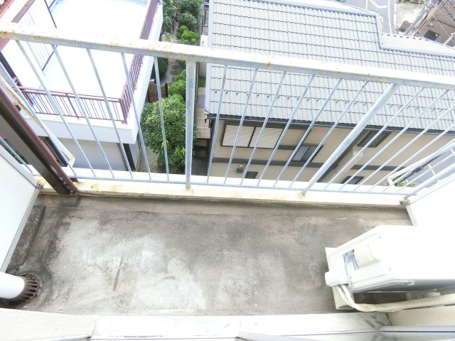 アビタシオン別所のバルコニー|別号室の参考写真です。
