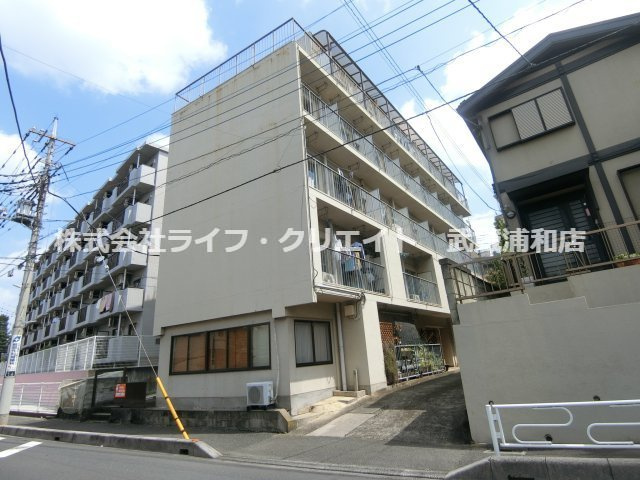 アビタシオン別所の外観
