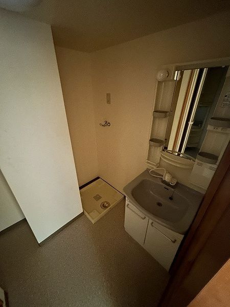 ブリリアント・コア の洗面所|内装は別部屋の参考写真です。