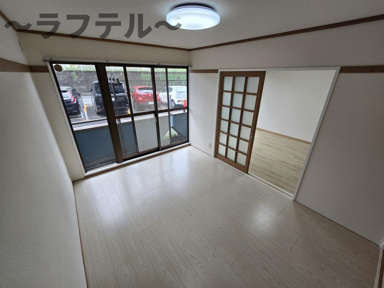 所沢市喜多町のアパートの居間・リビング