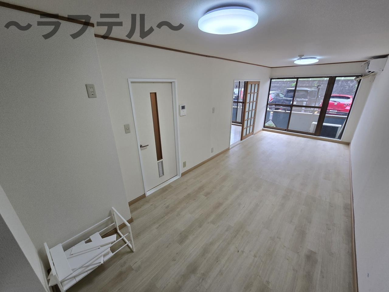 所沢市喜多町のアパートの居間・リビング