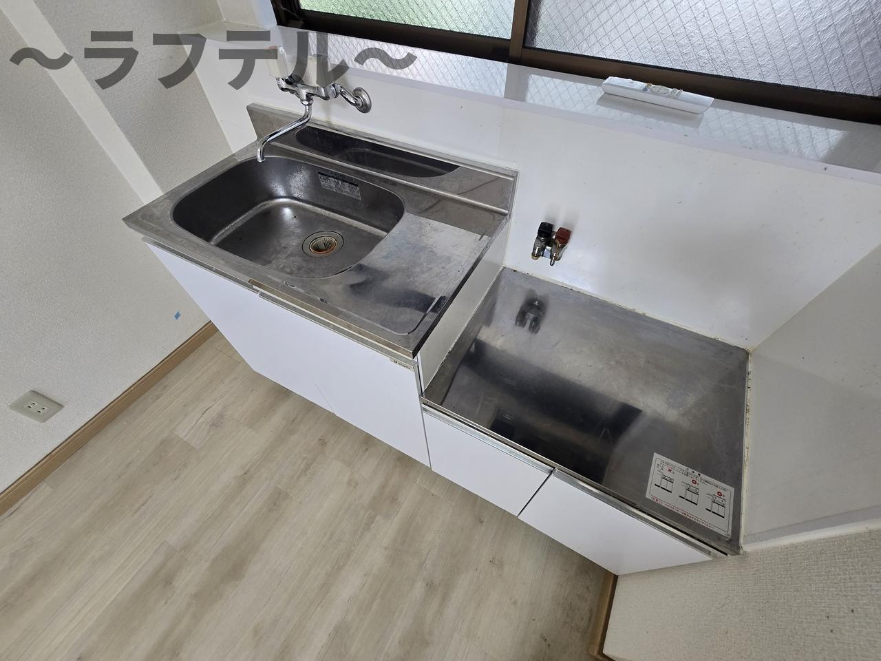 所沢市喜多町のアパートのキッチン