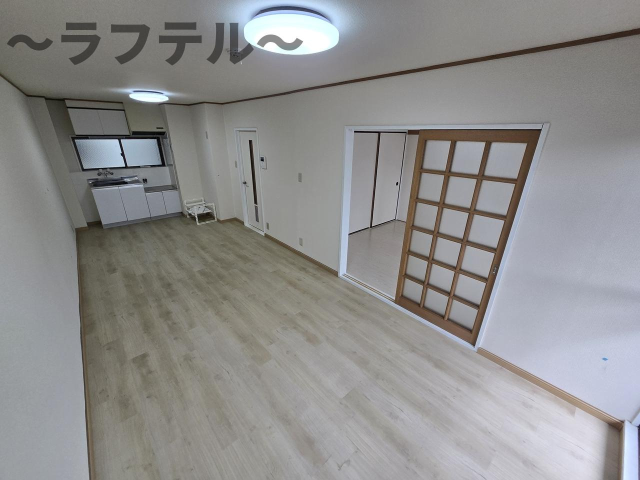 所沢市喜多町のアパートの居間・リビング