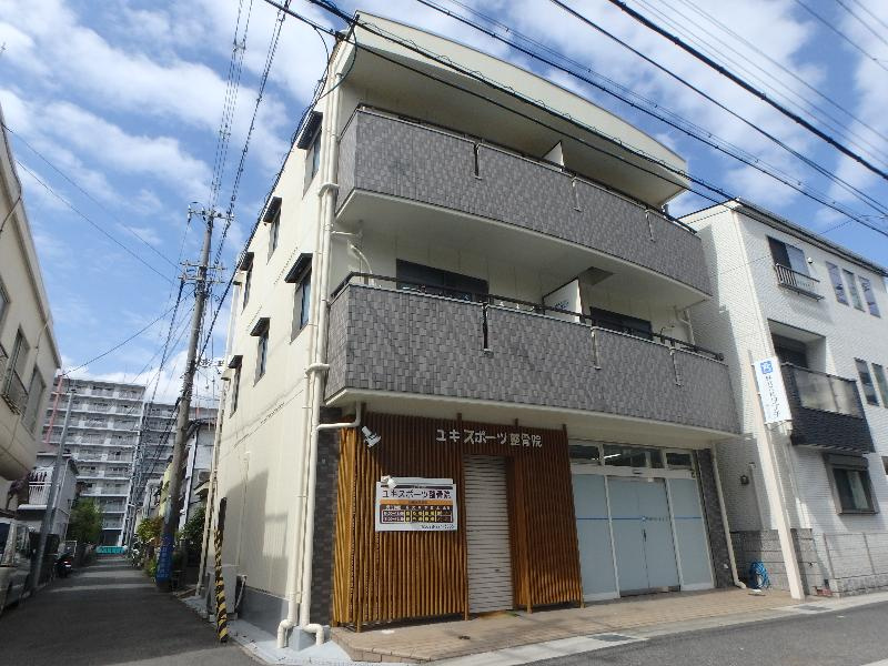 サンクス本山南の外観