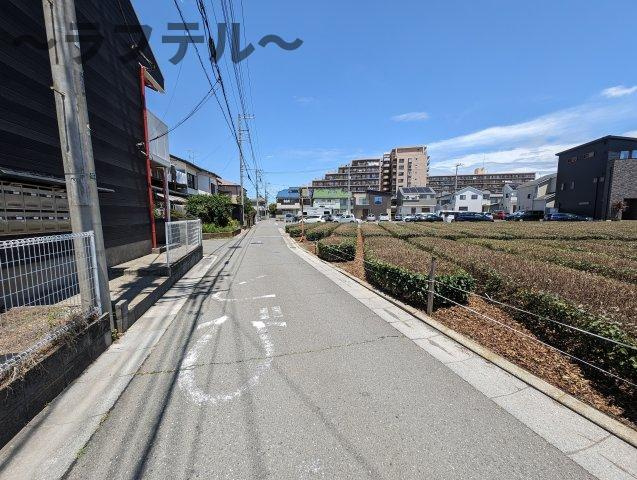 ガーデングローブの周辺