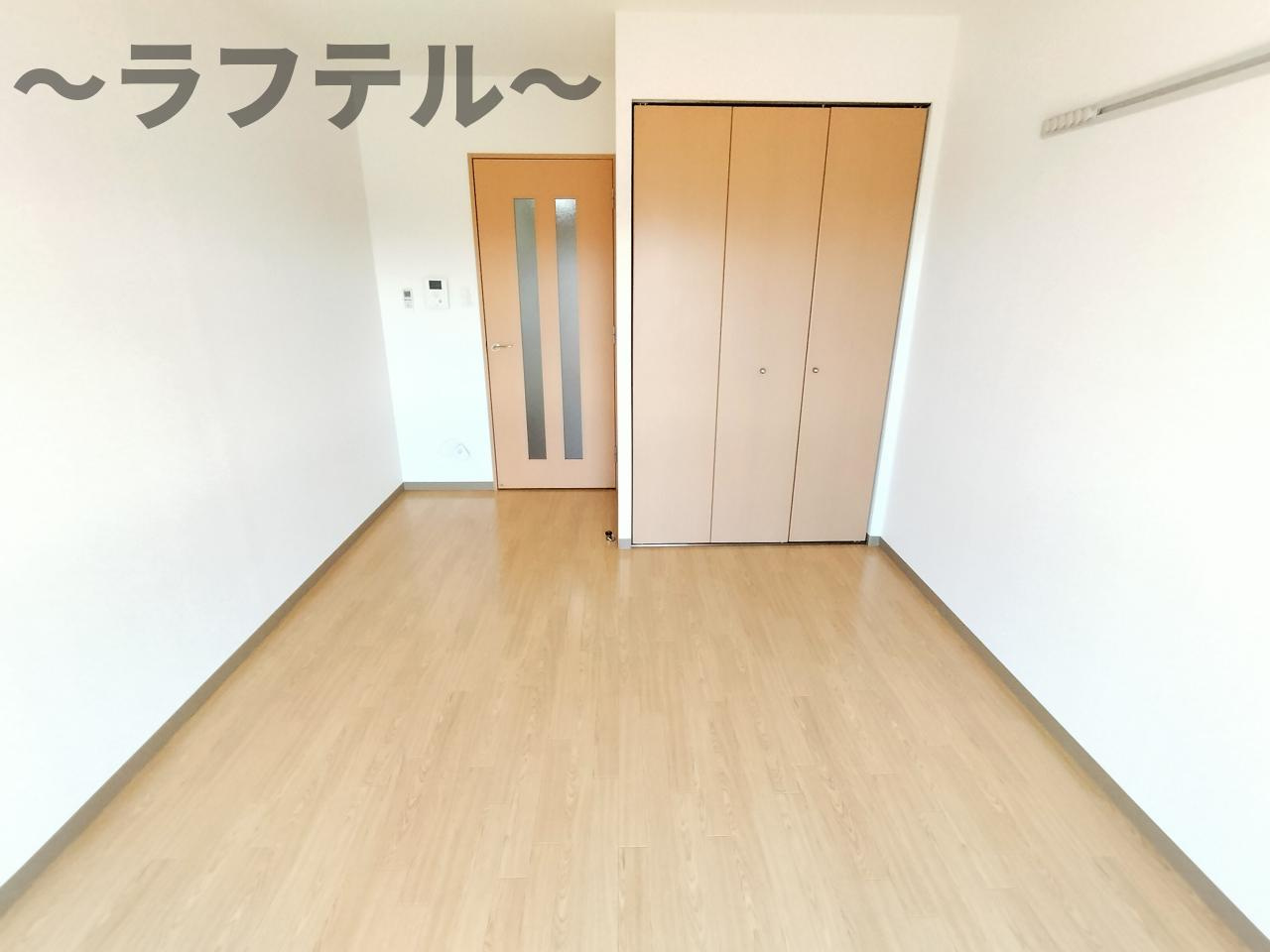 アニエスガーデンの居間・リビング|別部屋イメージ写真