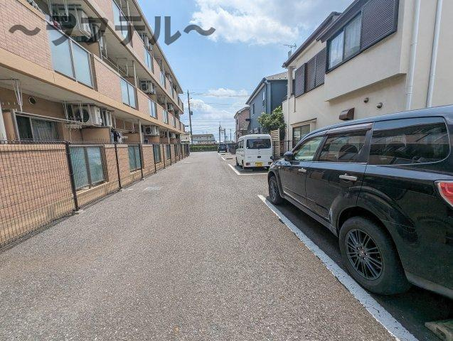 アニエスガーデンの駐車場