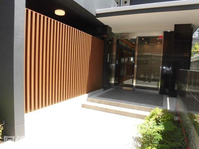 グランパシフィックPINE Luxeのエントランス