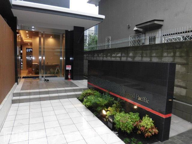 グランパシフィックPINE Luxeのエントランス