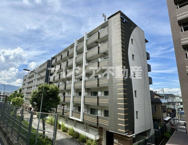 セレニテ甲子園Ⅱの外観