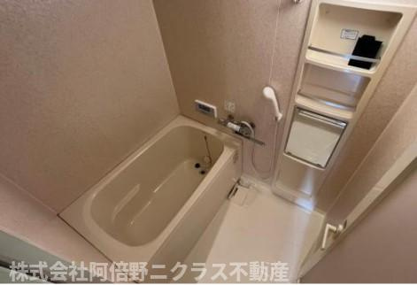 シュロス鶴ヶ丘の浴室