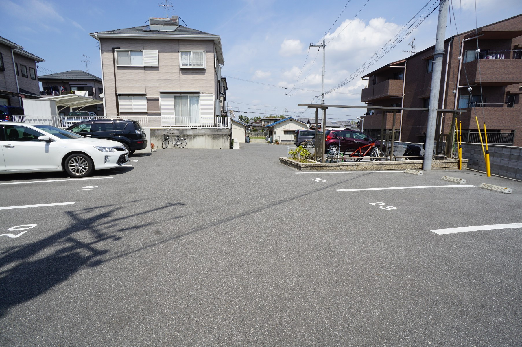 グランディールの駐車場