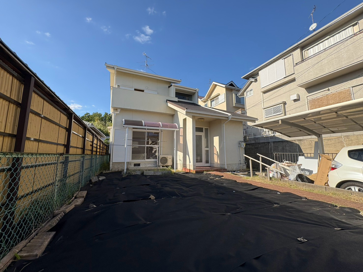 上牧町戸建のエントランス