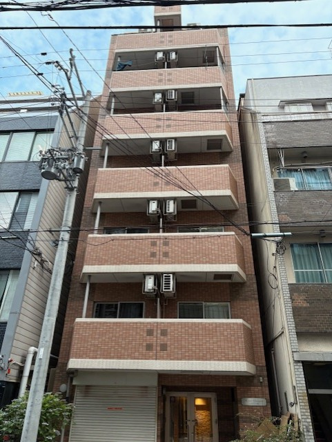エンプレス上本町の外観