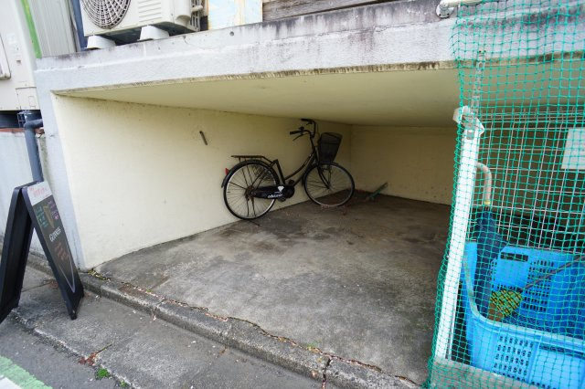 サンハイツ上村の駐車場