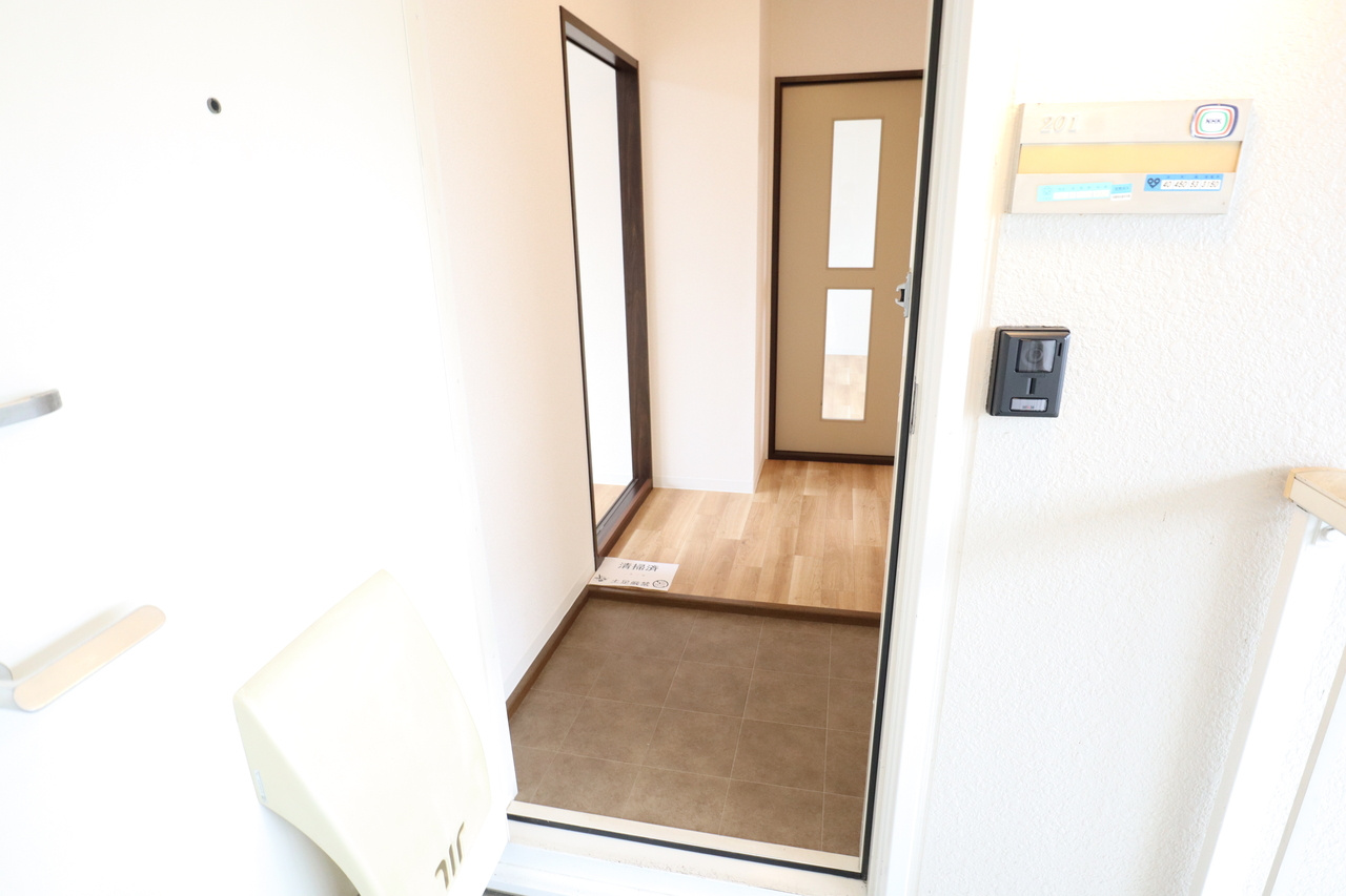 ツインハイムＡ棟の玄関
