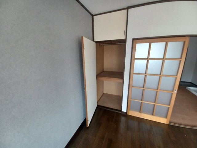 クイーンハイツの収納|室の参考写真です。
