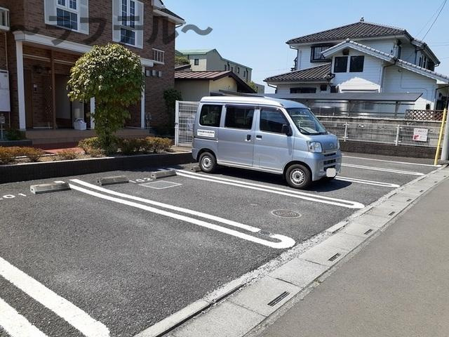 プライムスイートの駐車場