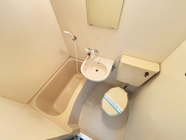 フォレスト高畑マンションの浴室