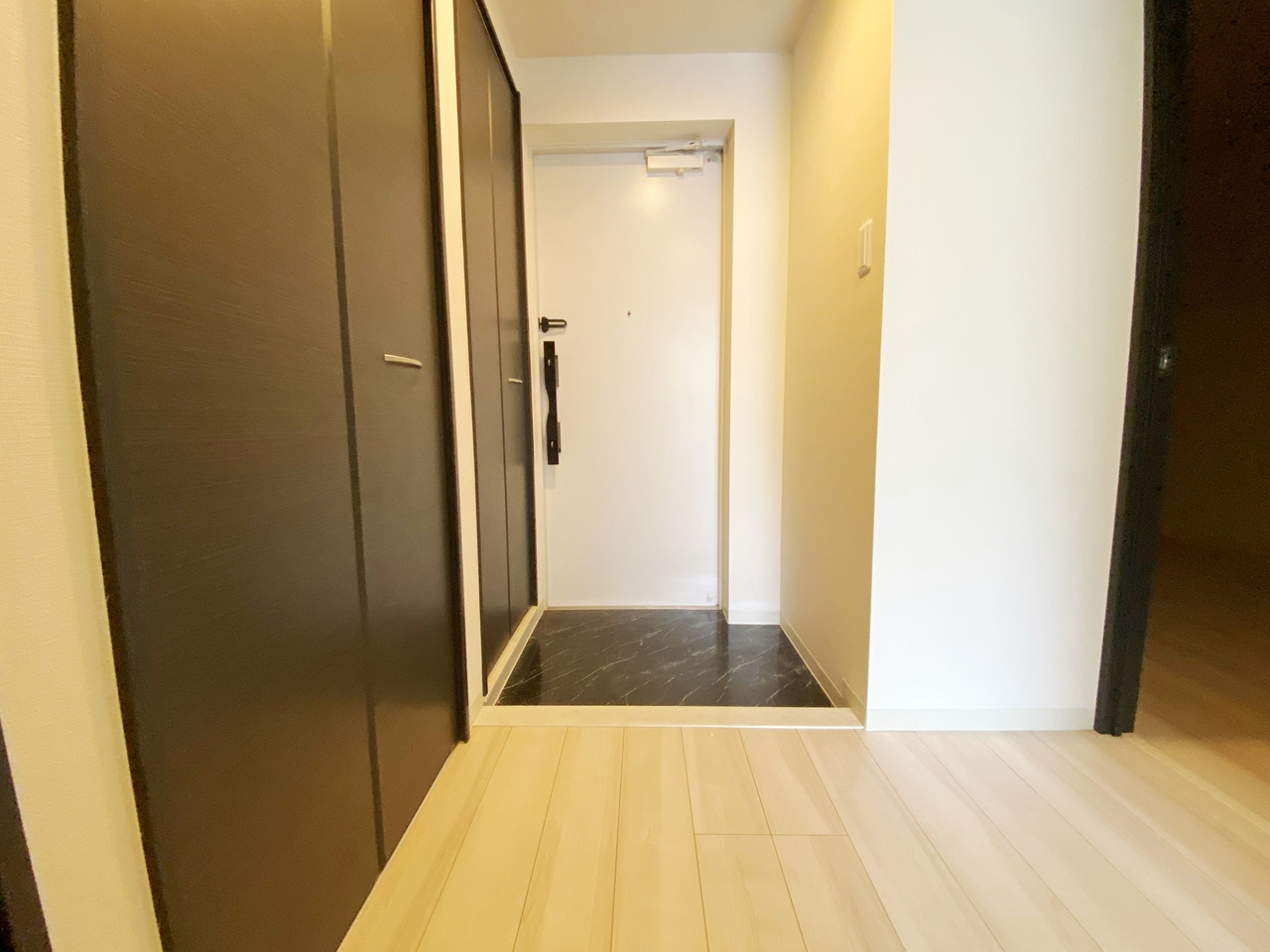 アルカンシエルの玄関|別号室の参考写真です。