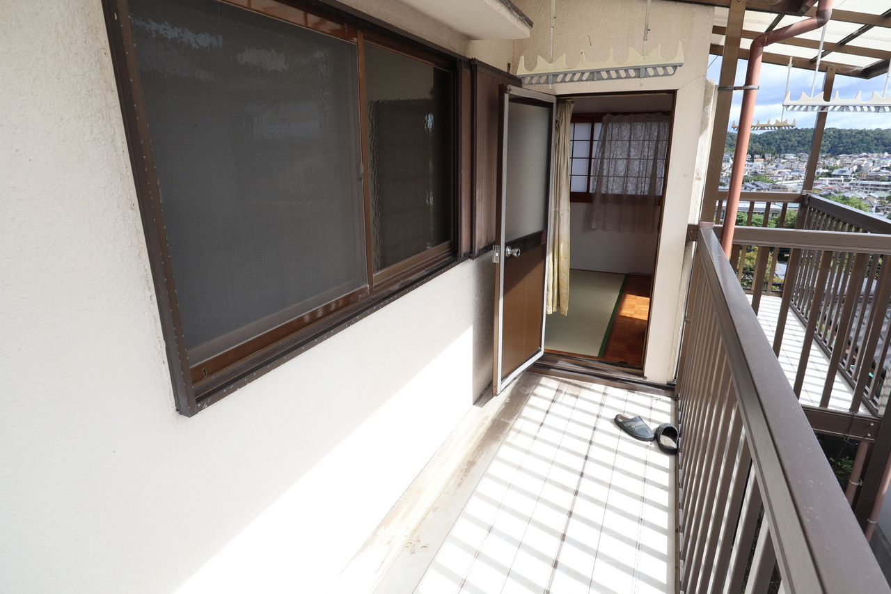 生駒市西松ヶ丘戸建のバルコニー