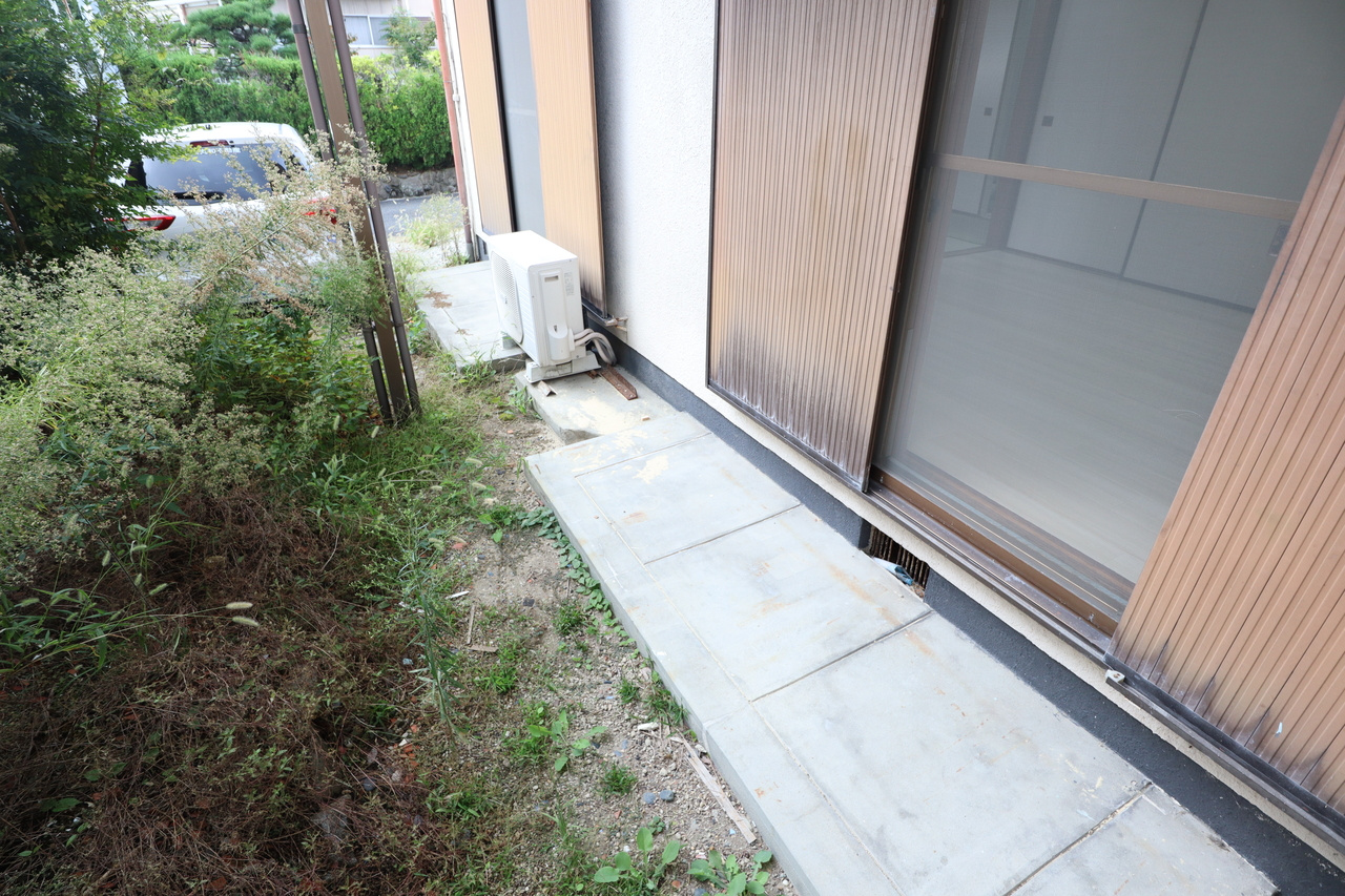 生駒市西松ヶ丘戸建の庭