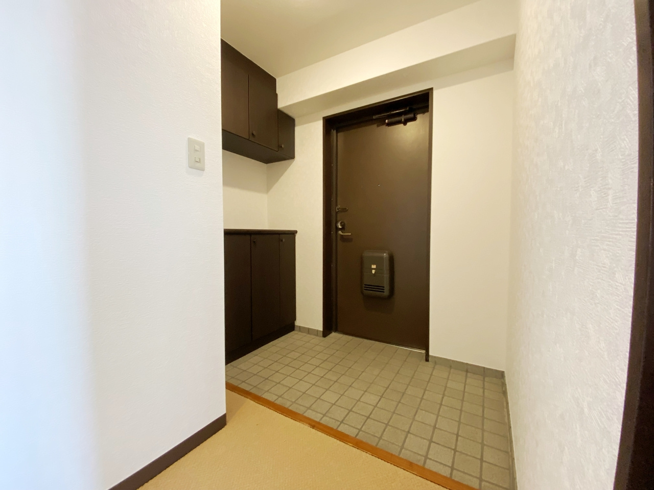 さいたま市南区四谷２丁目の賃貸マンションの玄関|参考写真