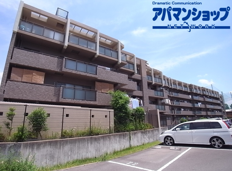 ルイシャトレ生駒の外観