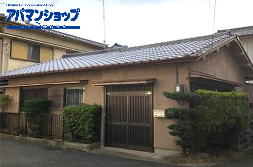 柳本町貸家の外観