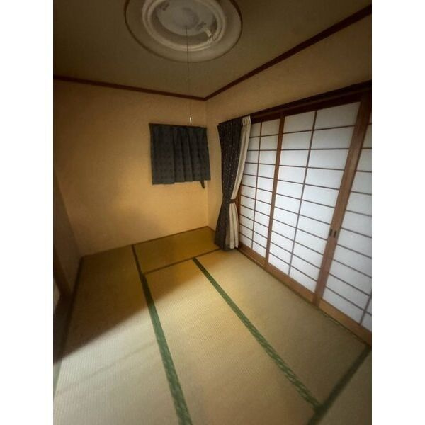 柳本町貸家の和室