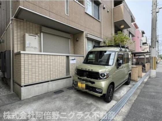 片岡マンションの駐車場