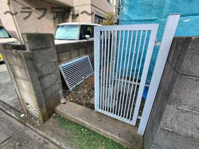 住吉ハイツのエントランス