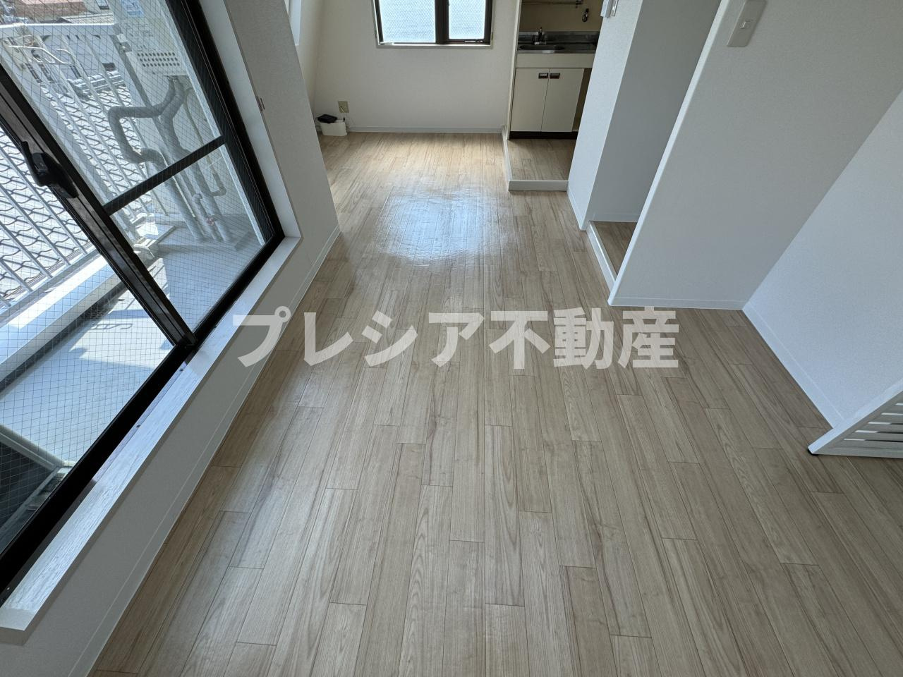 レジデンシア甲子園口の居間・リビング