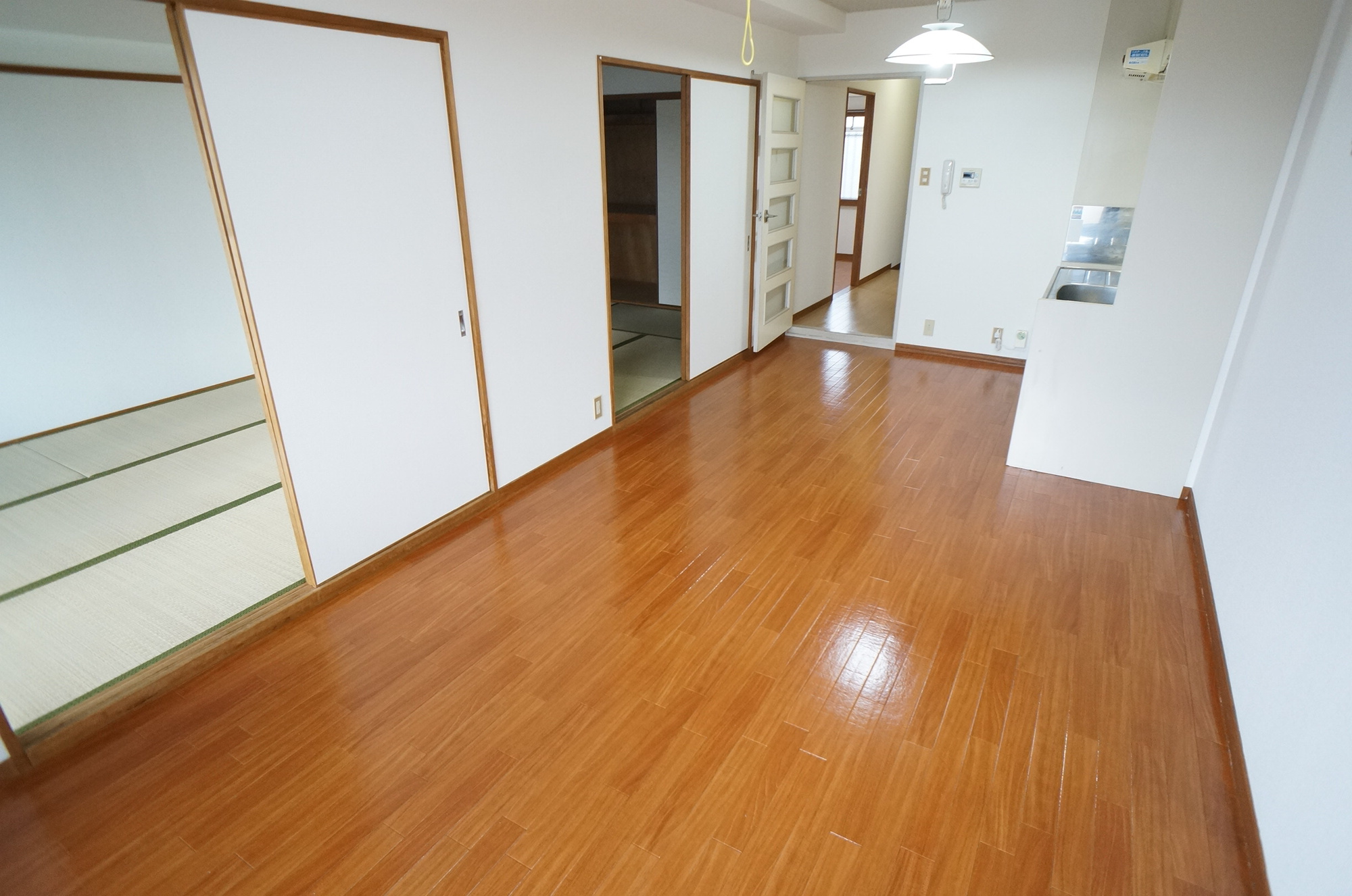 シャトー福田２号館の居間・リビング