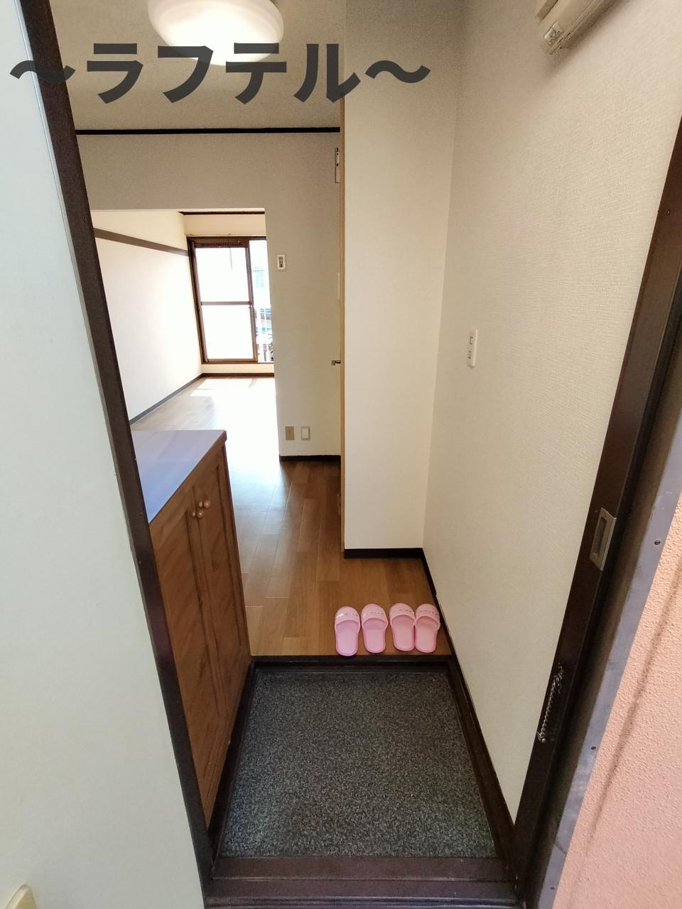 グランデュール小手指の玄関