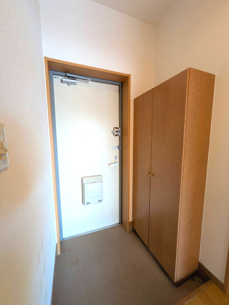 サブライムにしきたの玄関|落ち着いた玄関です