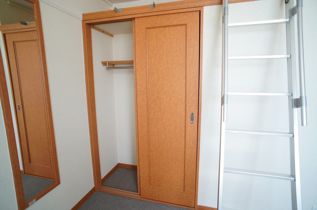 レオパレス法隆寺の収納