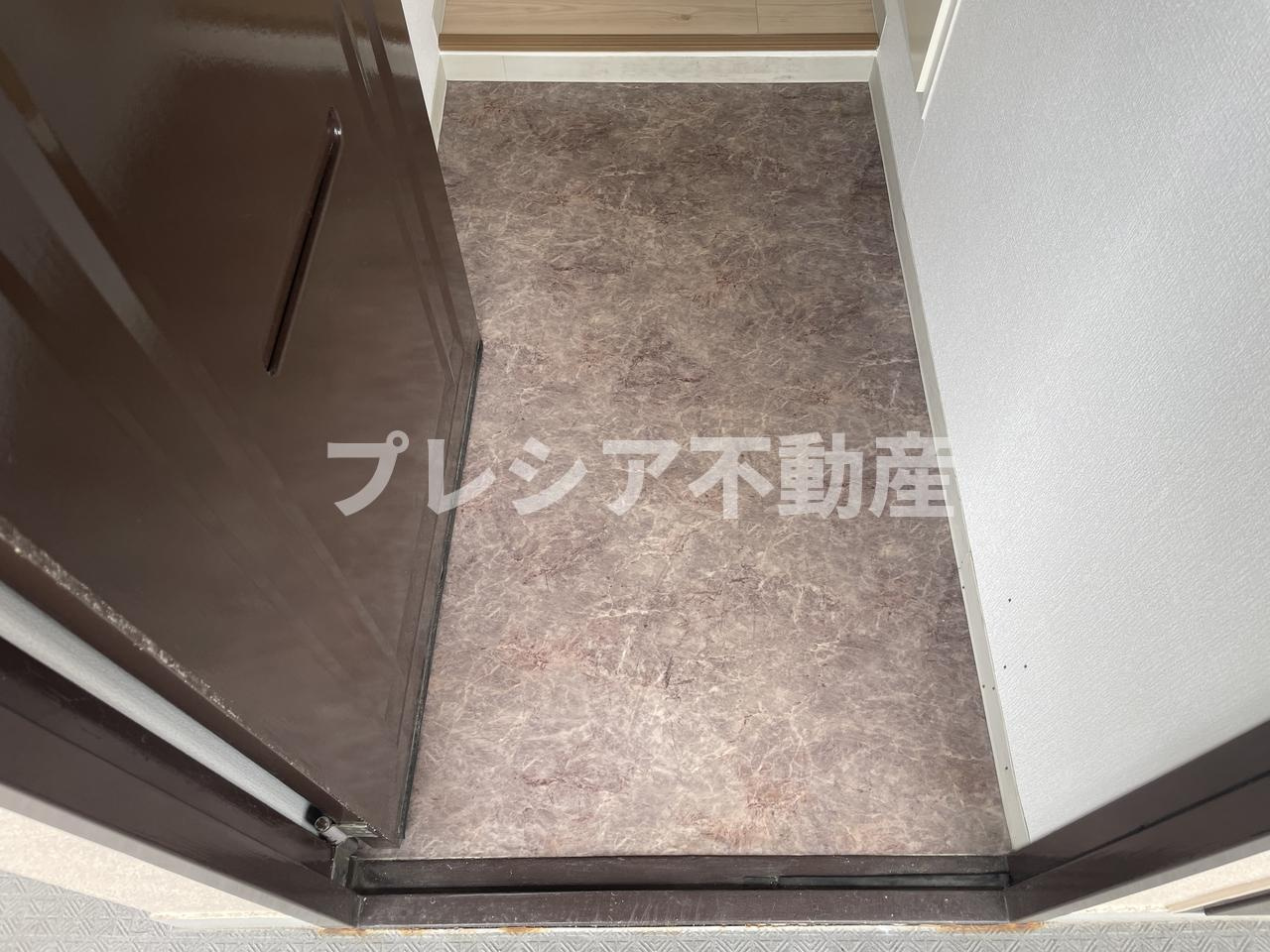 サンビルダー甲子園パークサイドの玄関