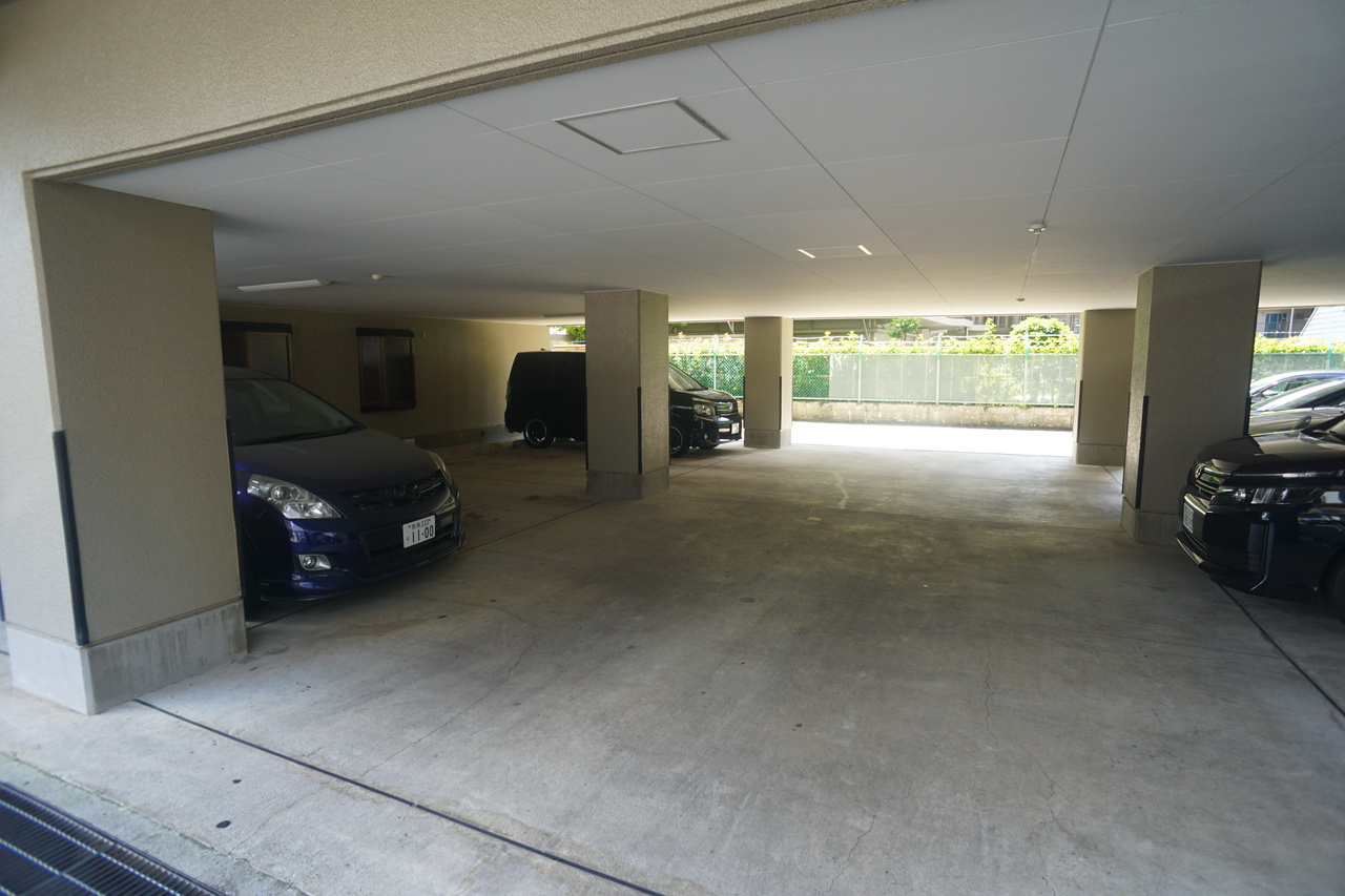 森村第３ビルの駐車場
