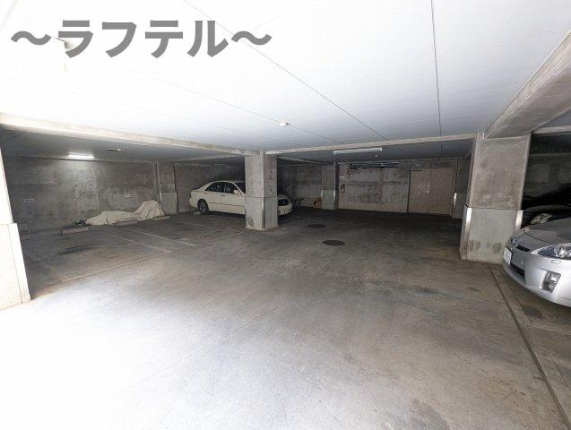 ヴィラーミ檸檬館の駐車場