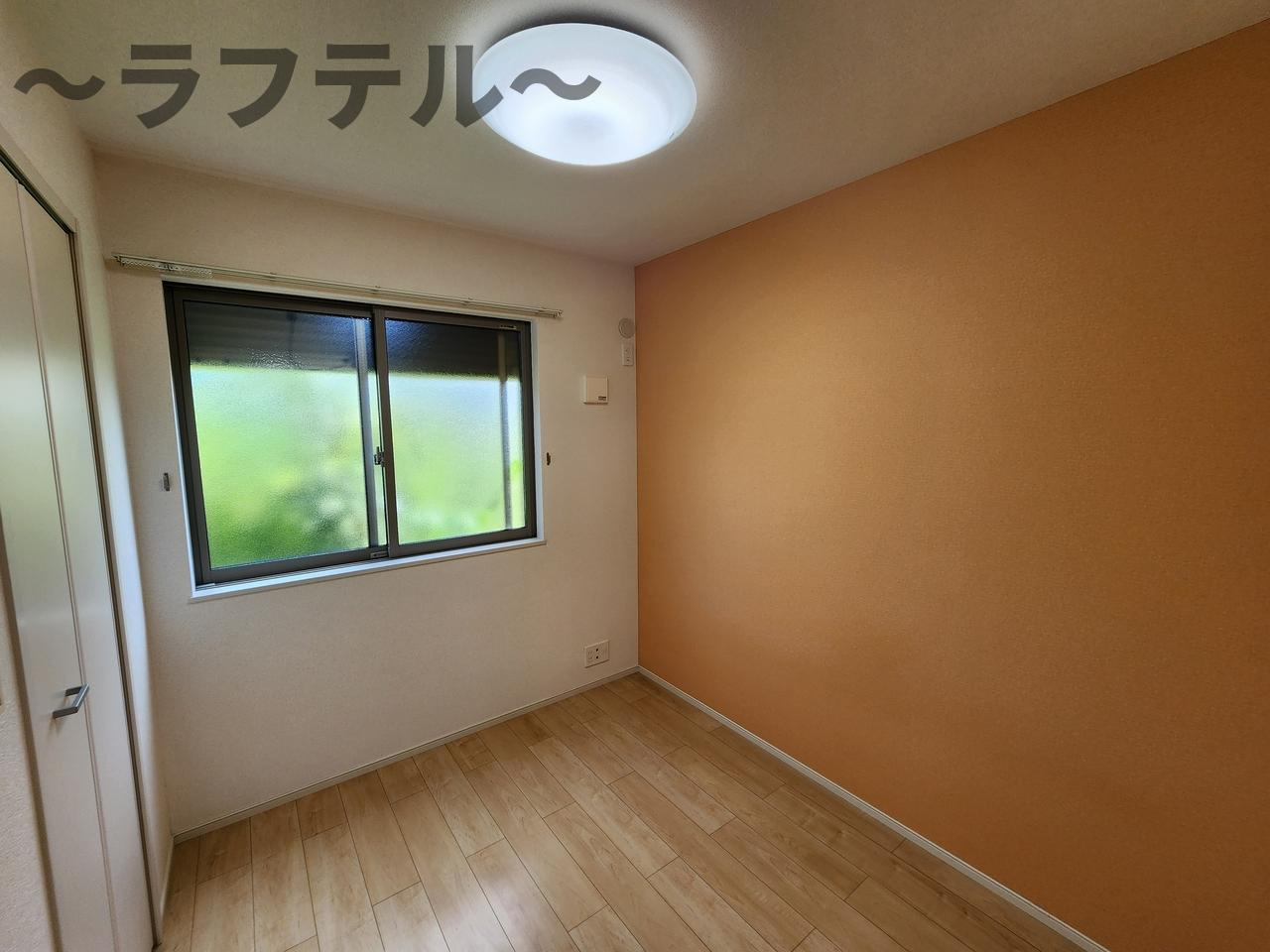 ワンオフティの寝室|別部屋イメージ写真