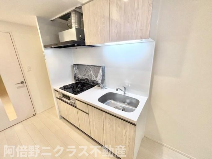 スプランディッド上本町WESTⅡのキッチン|内装は別部屋の参考写真です。