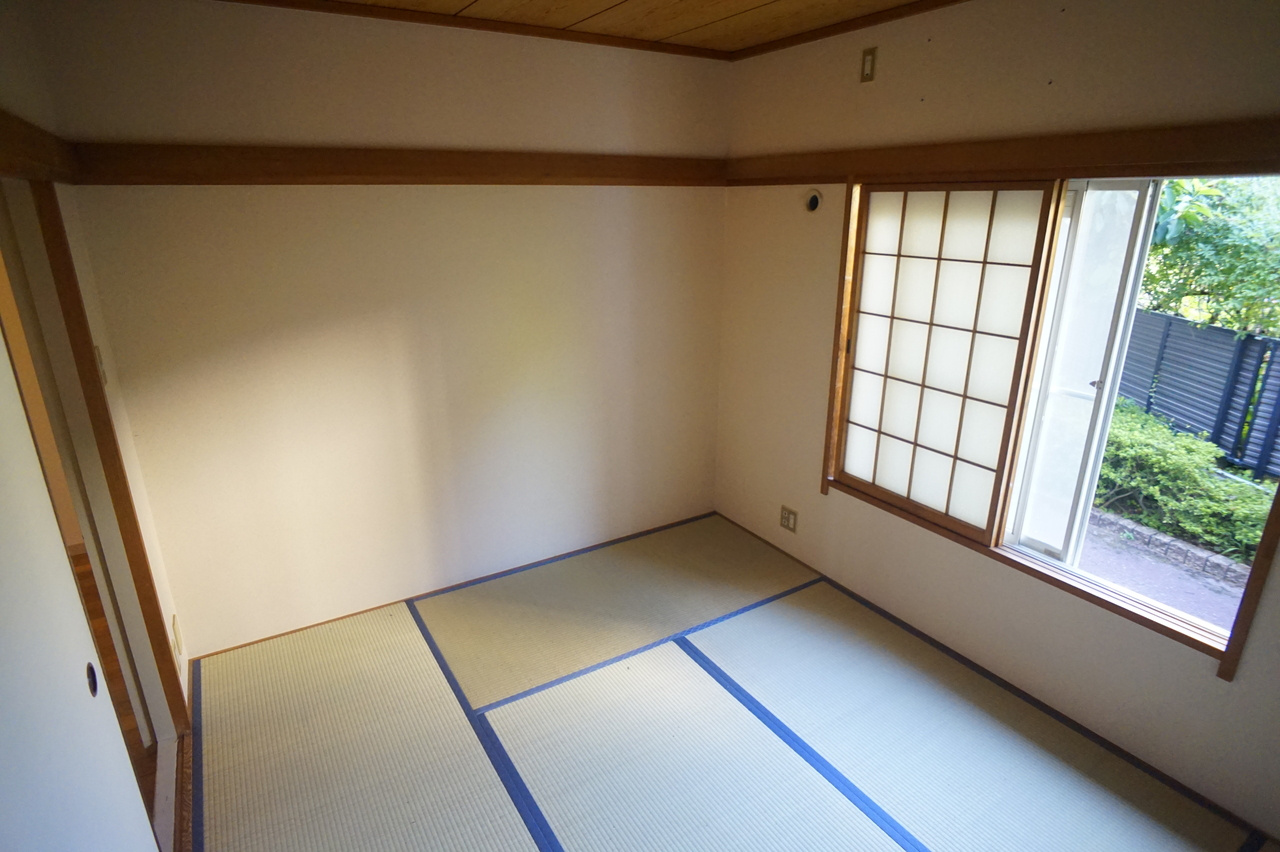テラスハウス　あどの和室