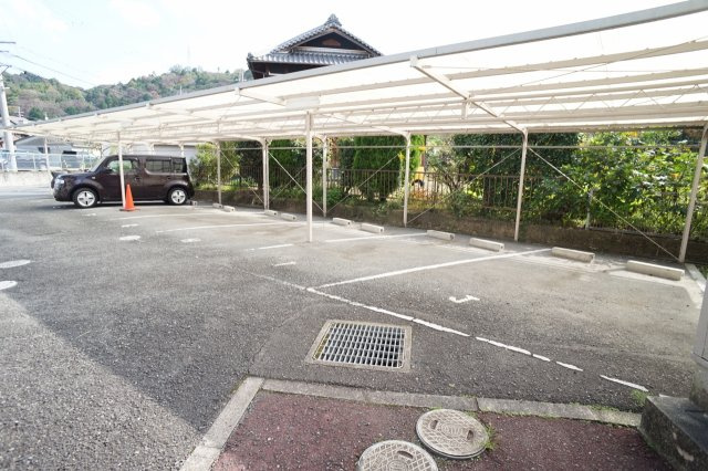 テラスハウス　あどの駐車場