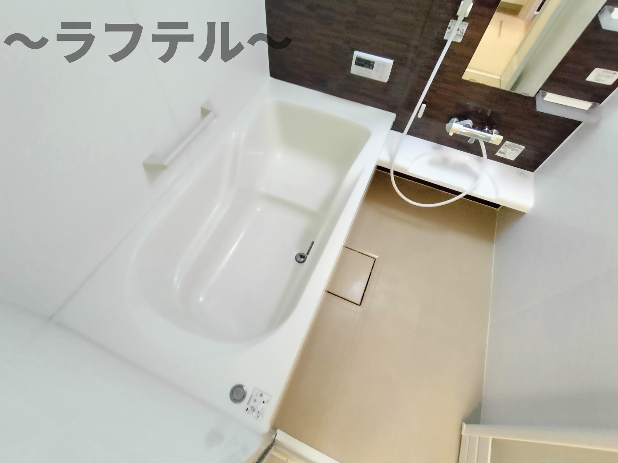ブラウフォーゲルBの浴室
