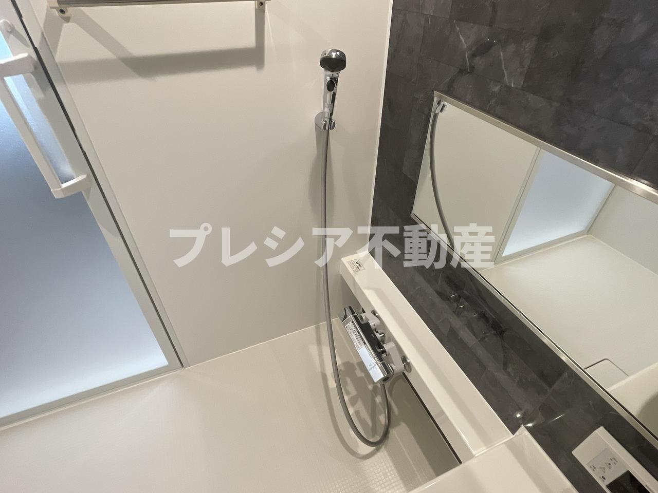 D-ROOM甲子園口の浴室