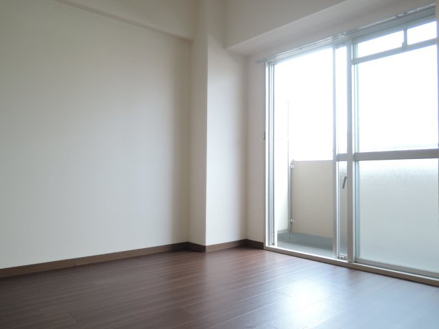 川口市栄町１丁目の賃貸マンションの内装|別号室の参考写真です。