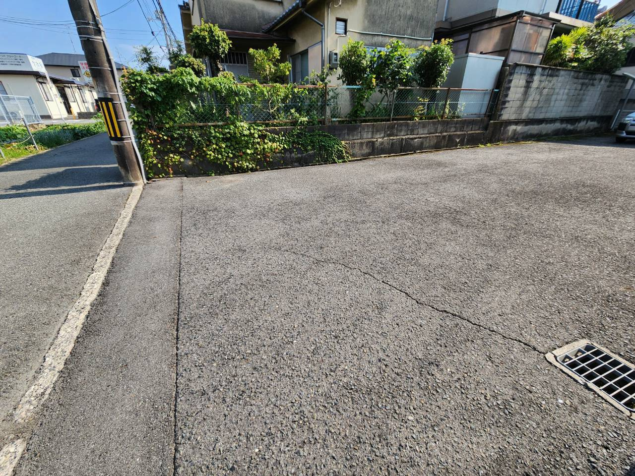 サンハイツ宝来の駐車場