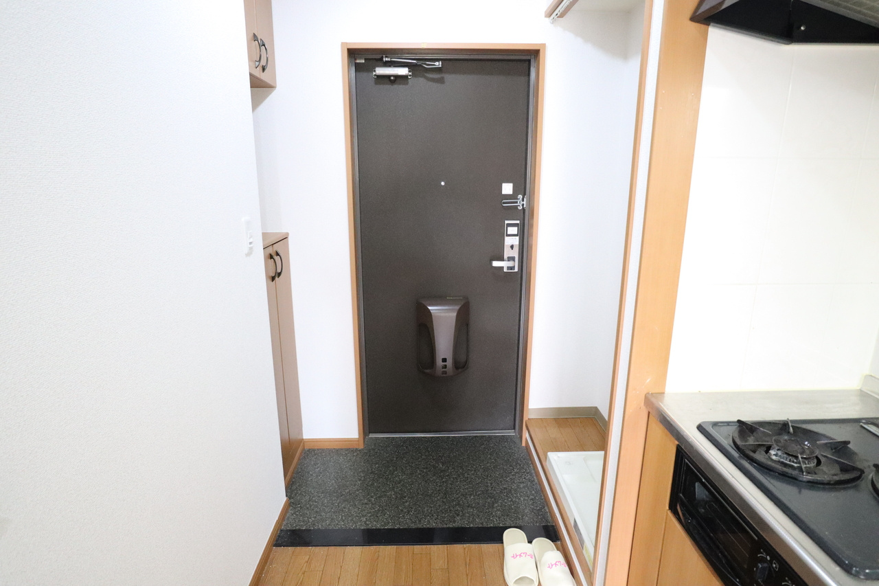 アパルトマンの玄関