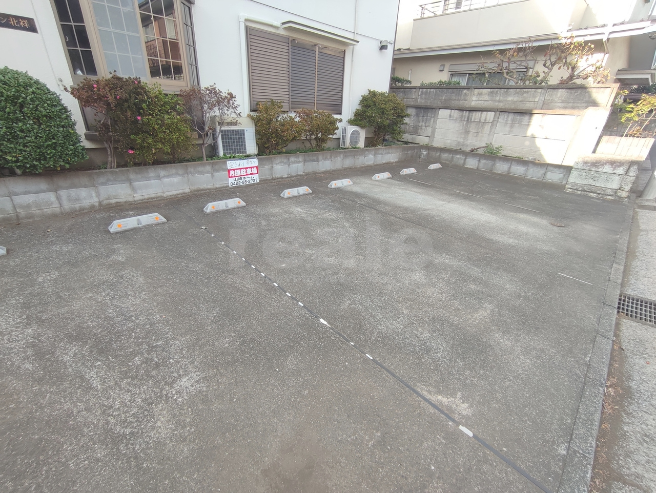 武蔵野市吉祥寺北町２丁目のアパートの駐車場